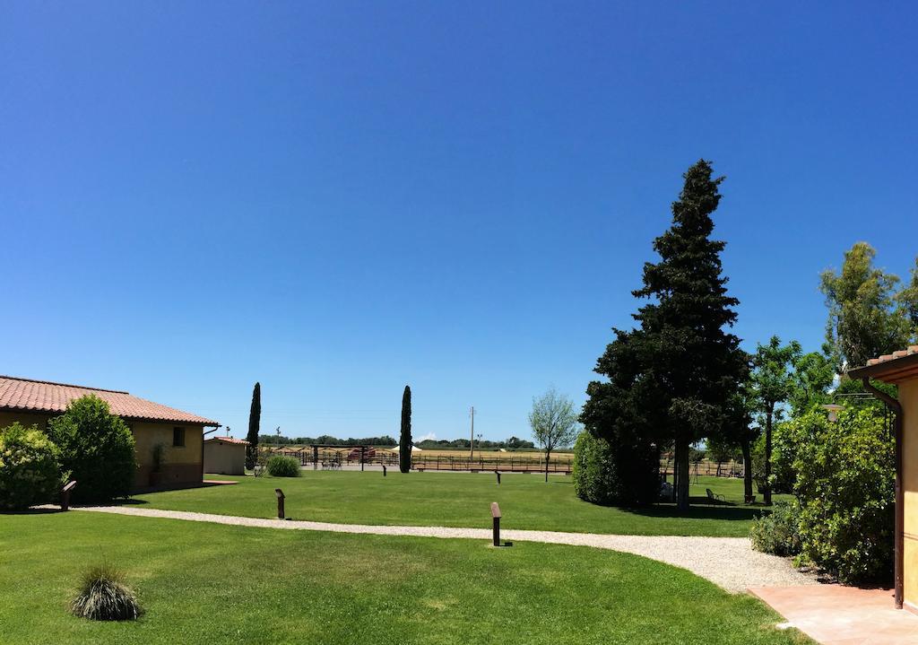 Agriturismo Giuncola & Granaiolo Rispescia Exteriör bild